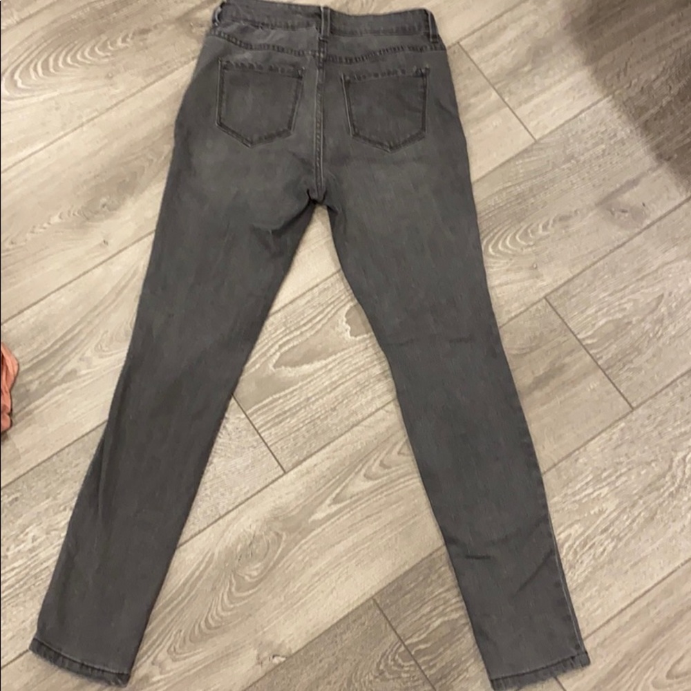 Jeans - Picture 2 of 3